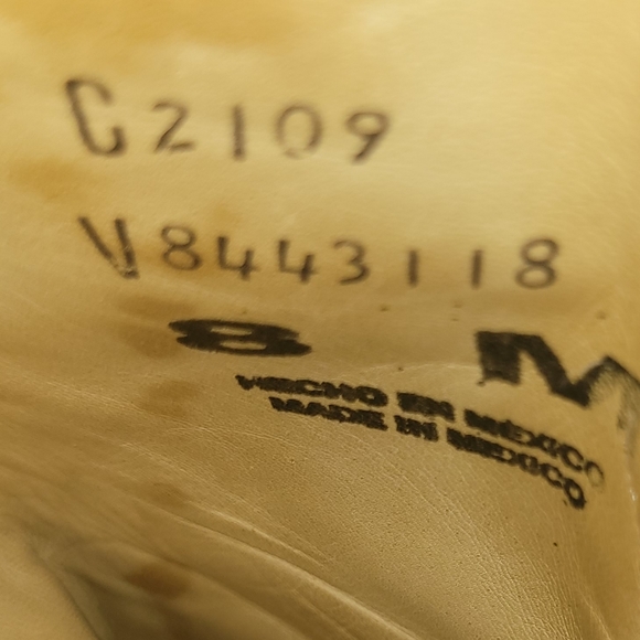 VINTAGE Brown with Brown Lizard inlay Corral pointed toe Cowgirl Boots 🤠🐎 - Picture 7 of 9